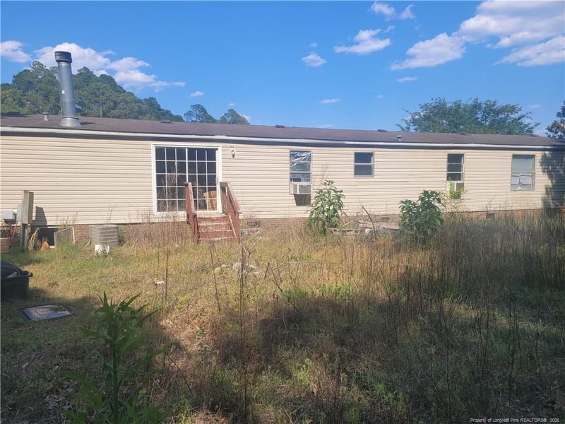 881 Precision Ct, Hope Mills, NC 28348