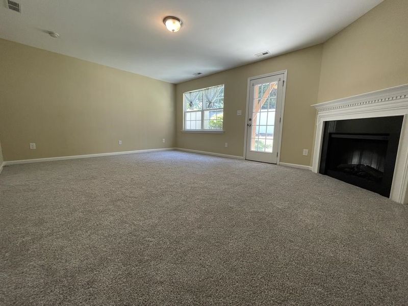 8811 Thornton Town Pl, Raleigh, NC 27616