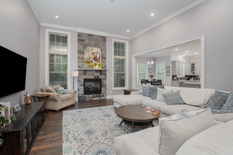 8812 Noble Flaire Dr, Raleigh, NC 27606