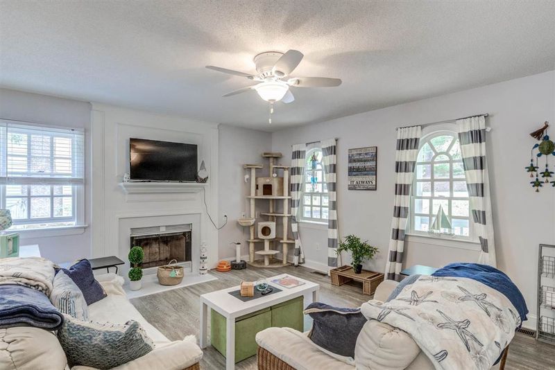 8812 Reigate Ln, Raleigh, NC 27603