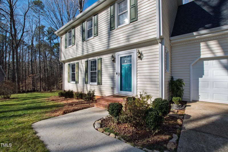 8812 Sleepy Creek Dr, Raleigh, NC 27613