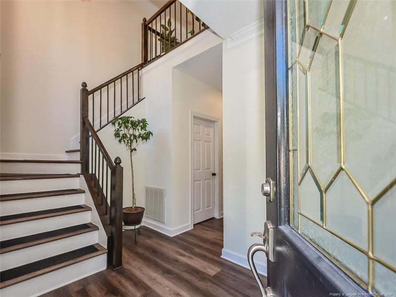 8812 Valley Springs Pl, Raleigh, NC 27615