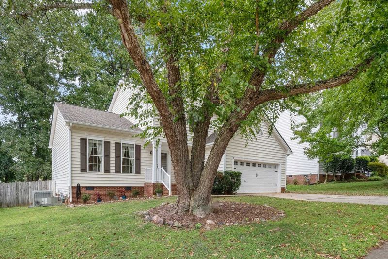 8813 Harps Mill Rd, Raleigh, NC 27615