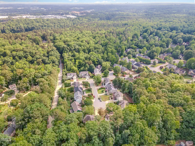 8816 Valley Springs Pl, Raleigh, NC 27615