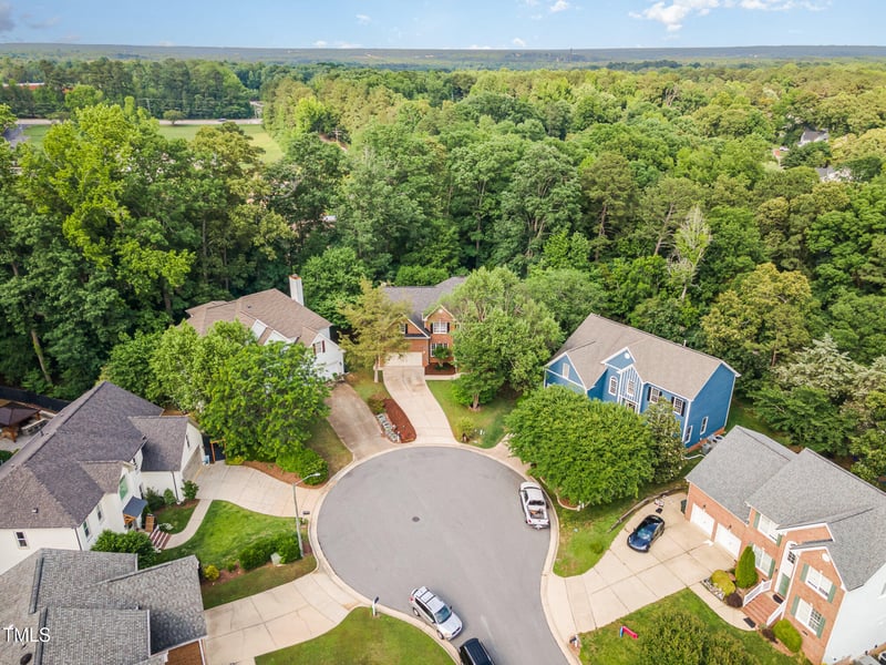 8816 Valley Springs Pl, Raleigh, NC 27615