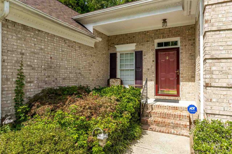8817 Braceridge Rd, Raleigh, NC 27613