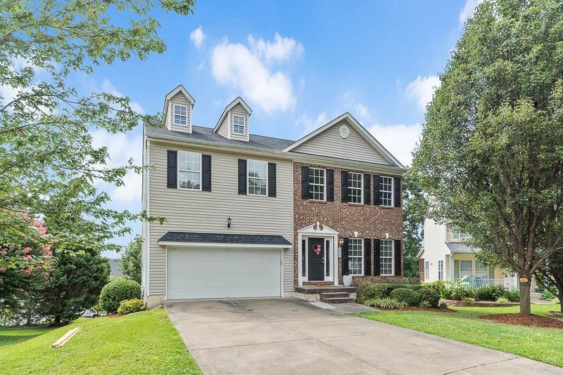8817 Cochran St, Wake Forest, NC 27587