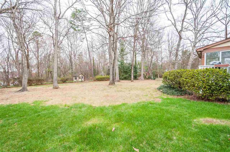 8817 Woodstone Dr, Raleigh, NC 27615