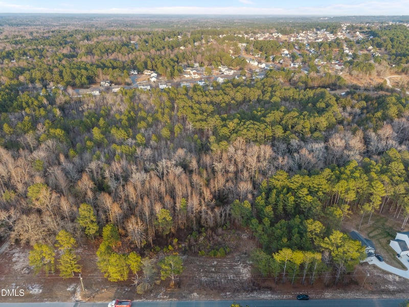 882 Roberts Rd, Sanford, NC 27332