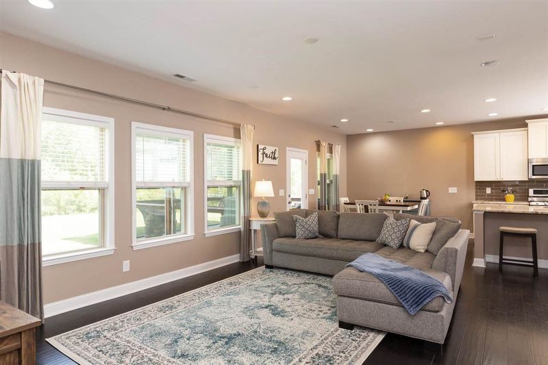8821 Forester Ln, Apex, NC 27539
