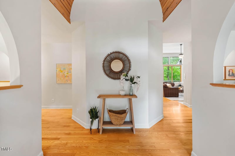 8821 Oconee Ct, Chapel Hill, NC 27516