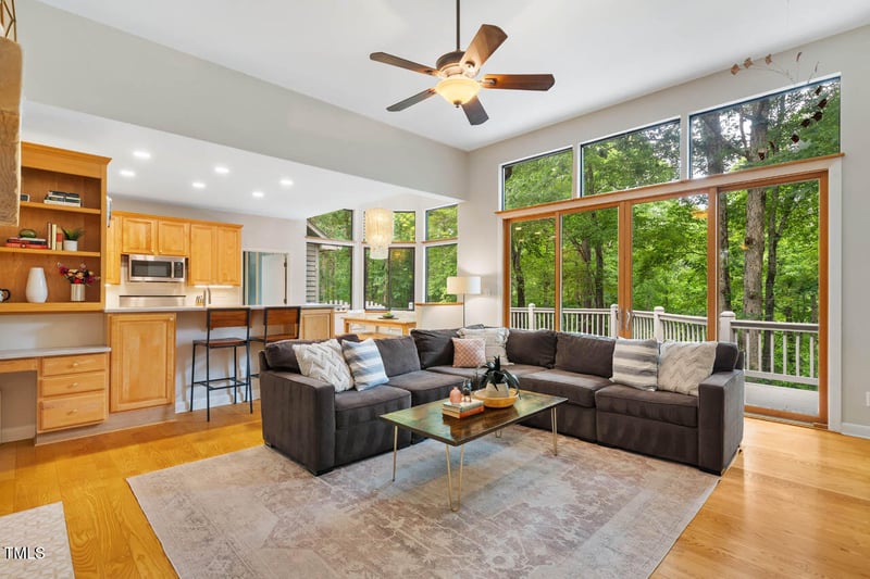 8821 Oconee Ct, Chapel Hill, NC 27516