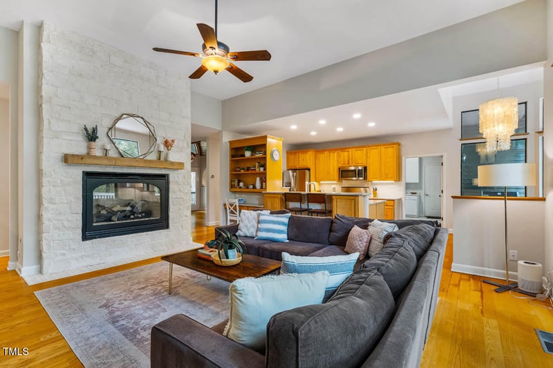 8821 Oconee Ct, Chapel Hill, NC 27516
