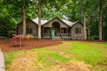 8821 Oconee Ct, Chapel Hill, NC 27516