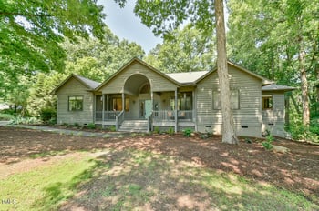 8821 Oconee Ct, Chapel Hill, NC 27516
