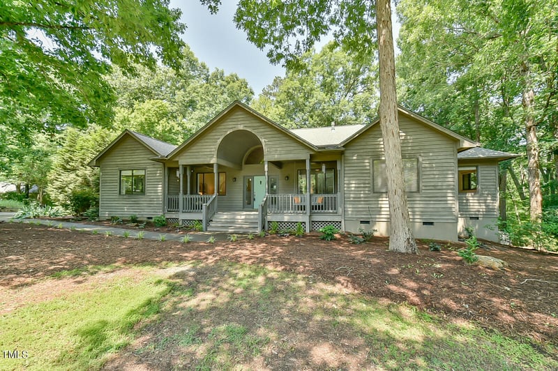 8821 Oconee Ct, Chapel Hill, NC 27516
