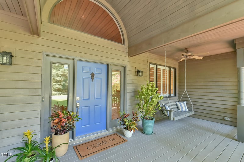 8821 Oconee Ct, Chapel Hill, NC 27516