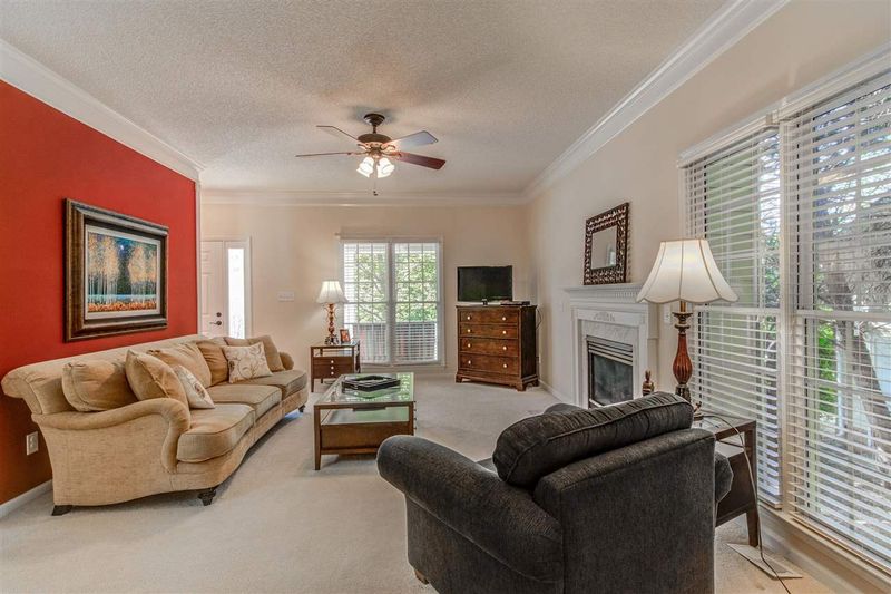 8824 Miranda Dr, Raleigh, NC 27617