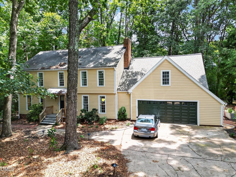 8824 Woodyhill Rd, Raleigh, NC 27613