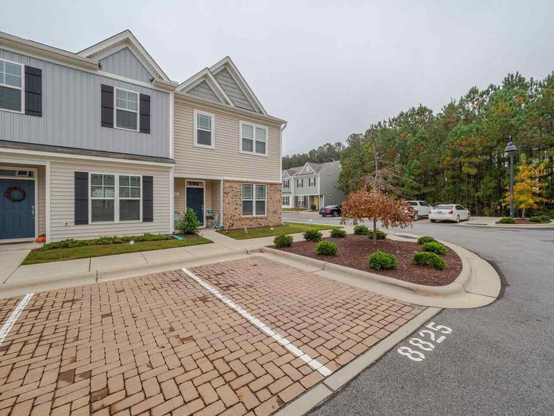 8825 Commons Townes Dr, Raleigh, NC 27616