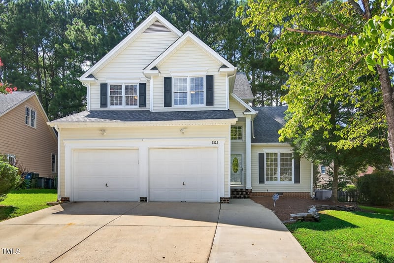 8825 Kirkstall Ct, Raleigh, NC 27615