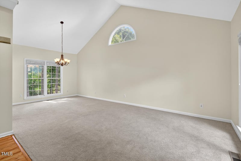 8825 Kirkstall Ct, Raleigh, NC 27615