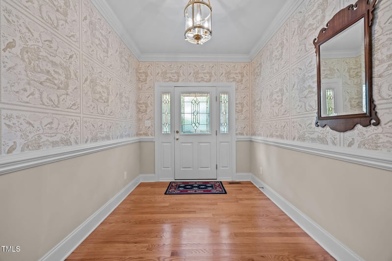 8825 Leeshire Ln, Raleigh, NC 27615