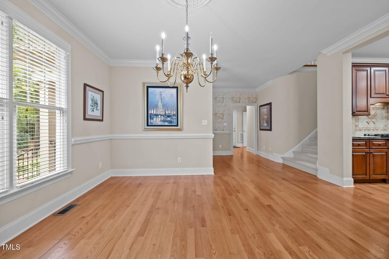 8825 Leeshire Ln, Raleigh, NC 27615