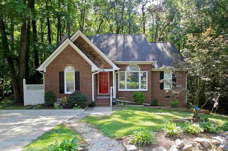 8829 Juaquin Ln, Raleigh, NC 27603