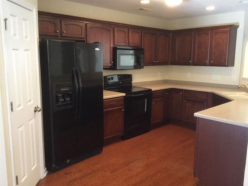 8829 Thornton Town Pl, Raleigh, NC 27616