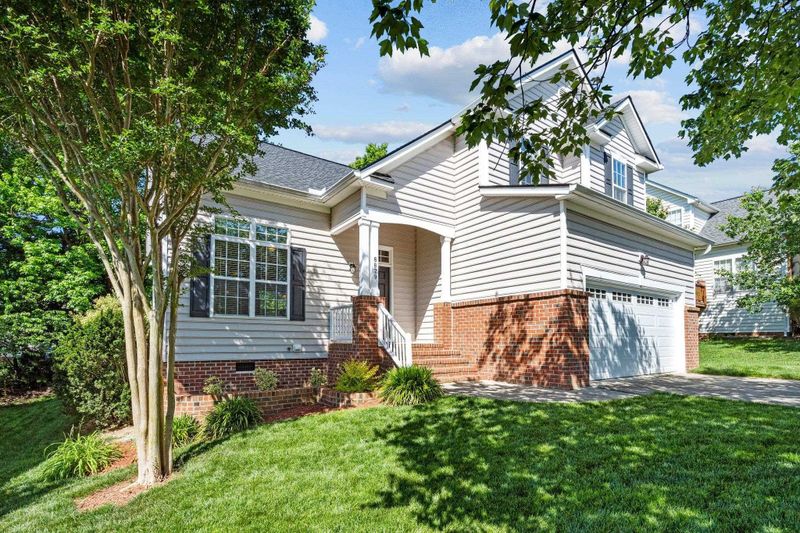 8829 Waynick Dr, Raleigh, NC 27617