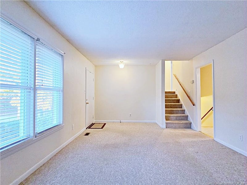 883 De Paul Dr, Fayetteville, NC 28311