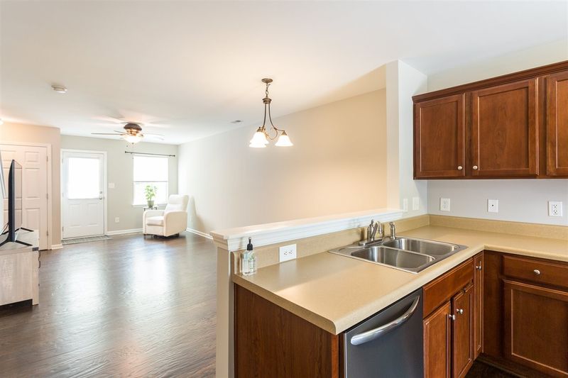 8830 Thornton Garden Ln, Raleigh, NC 27616
