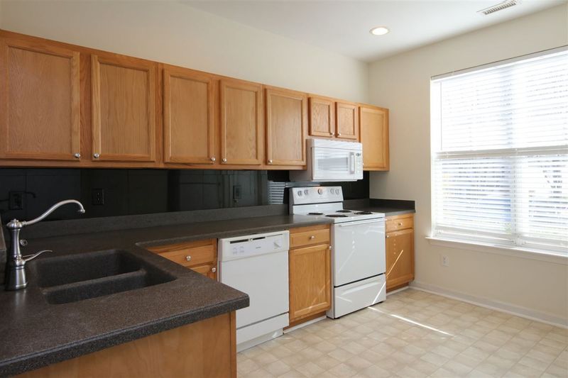 8833 Camden Park Dr, Raleigh, NC 27613