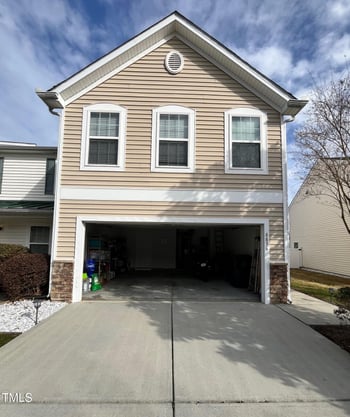 8836 Thornton Garden Ln, Raleigh, NC 27616