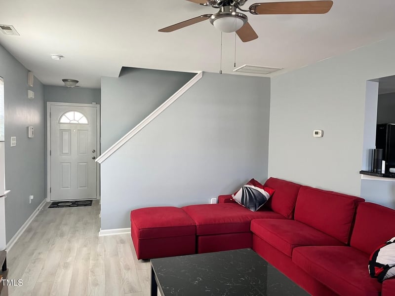 8836 Thornton Garden Ln, Raleigh, NC 27616