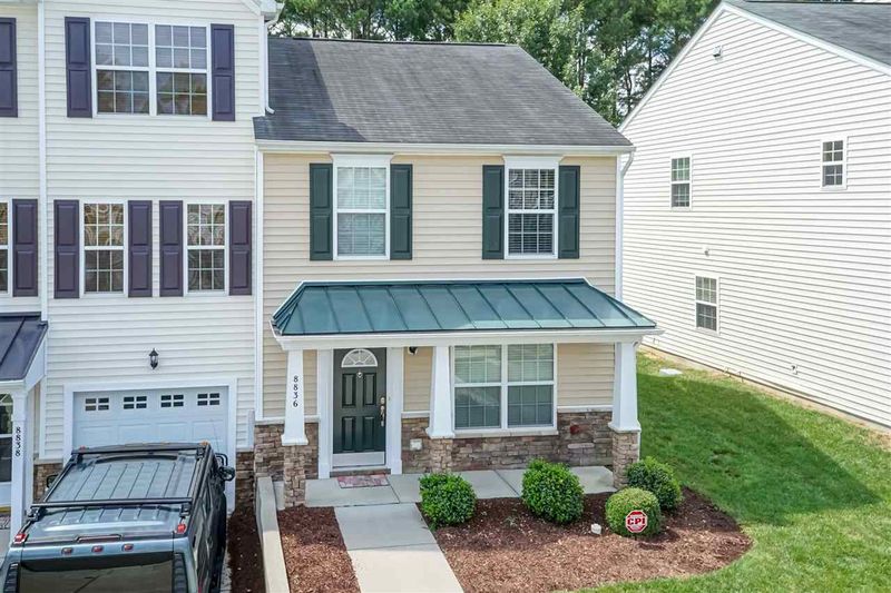 8836 Thornton Town Pl, Raleigh, NC 27616