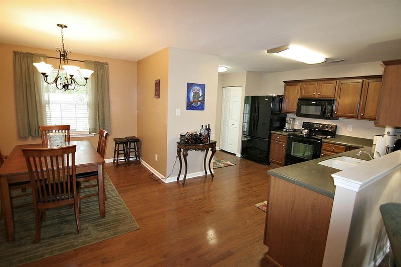 8838 Thornton Garden Ln, Raleigh, NC 27616