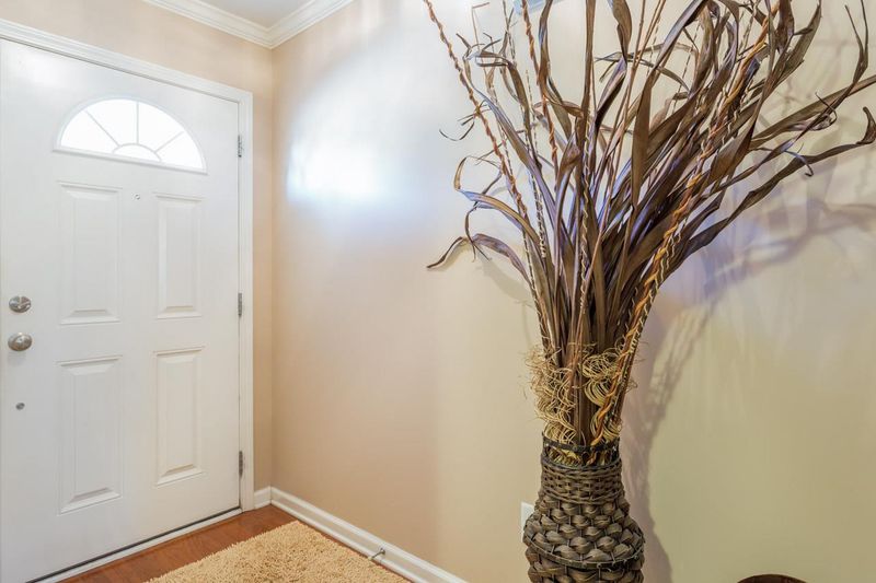 8840 Thornton Garden Ln, Raleigh, NC 27616