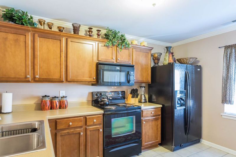 8840 Thornton Garden Ln, Raleigh, NC 27616