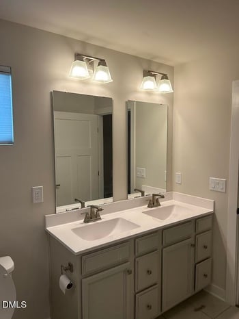 8841 Kenridge Ln, Fuquay Varina, NC 27526