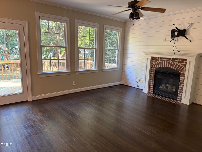 885 Hadrian Dr, Garner, NC 27529