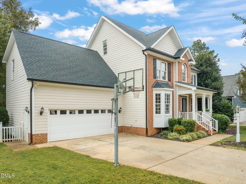 885 Hadrian Dr, Garner, NC 27529