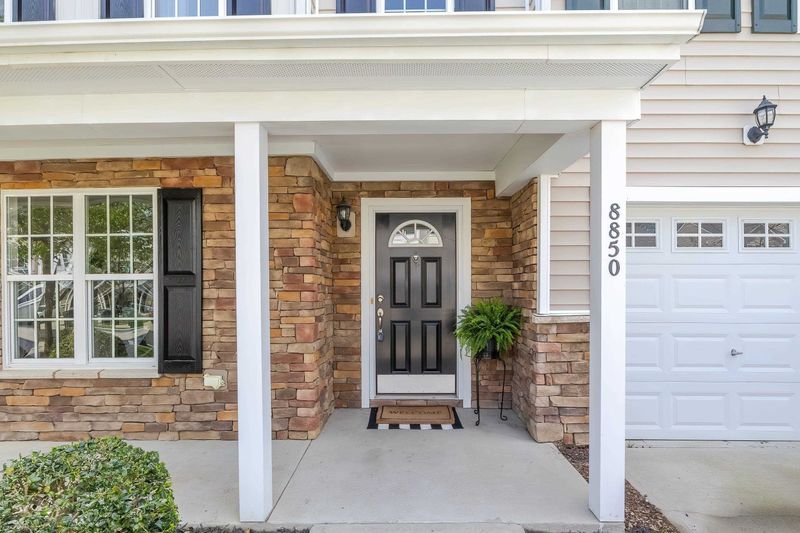 8850 Thornton Town Pl, Raleigh, NC 27616