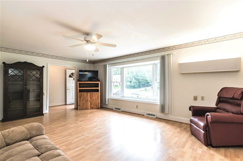8854 Chapel Hill Rd, Cary, NC 27511
