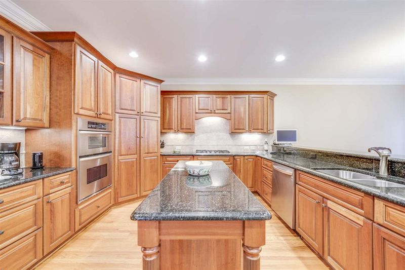 8854 Mariner Dr, Raleigh, NC 27615