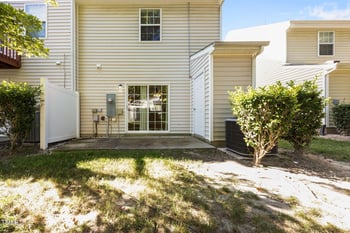 8857 Thornton Town Pl, Raleigh, NC 27616