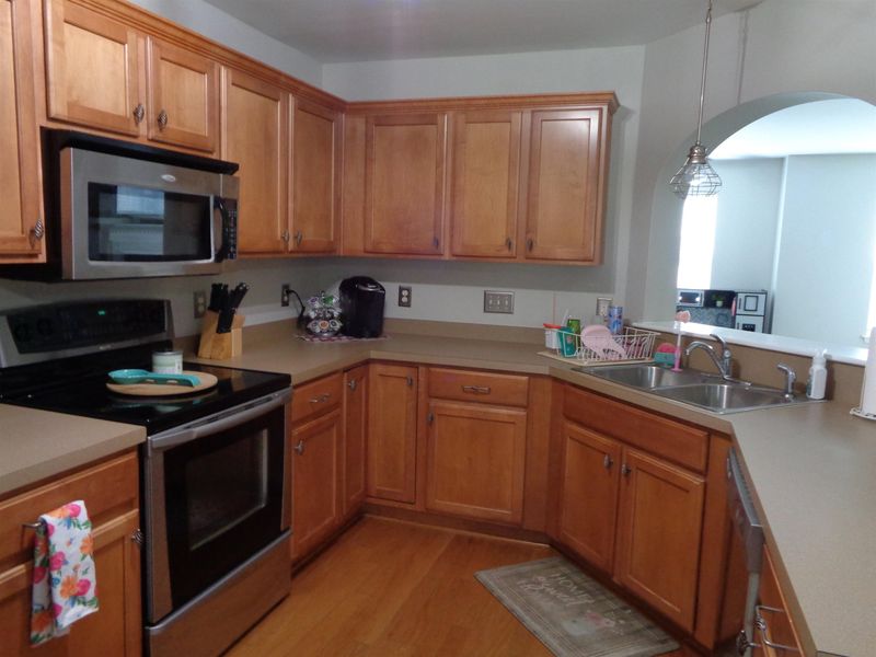 8860 Thornton Town Pl, Raleigh, NC 27616