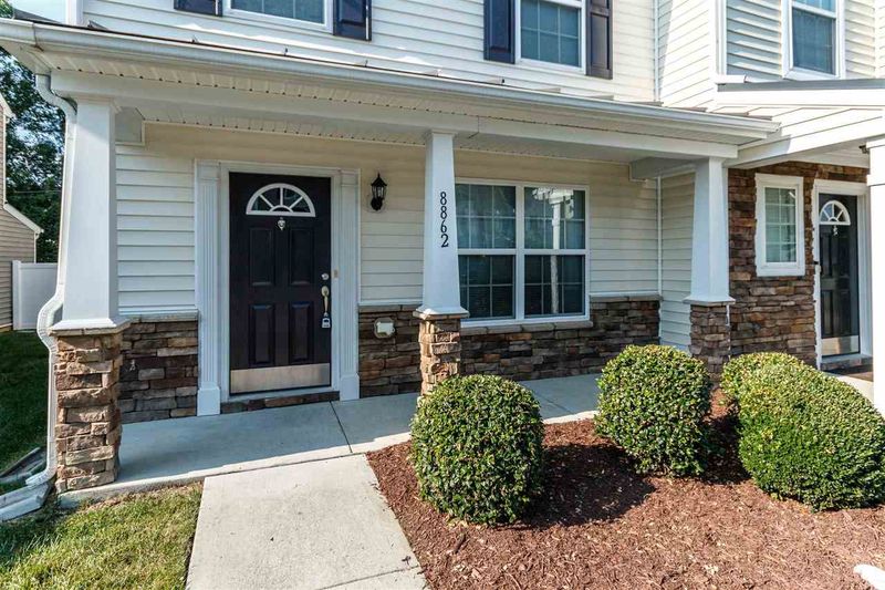 8862 Thornton Town Pl, Raleigh, NC 27616