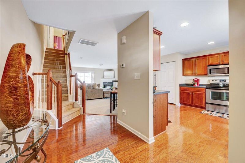 8864 Thornton Town Pl, Raleigh, NC 27616
